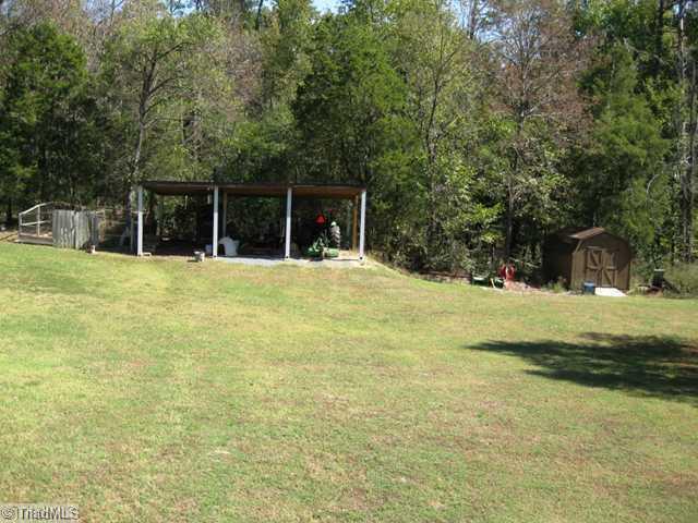7135 Bethlehem Church Road Climax, NC 27233 - Photo 9 of 10 Exterior Back.