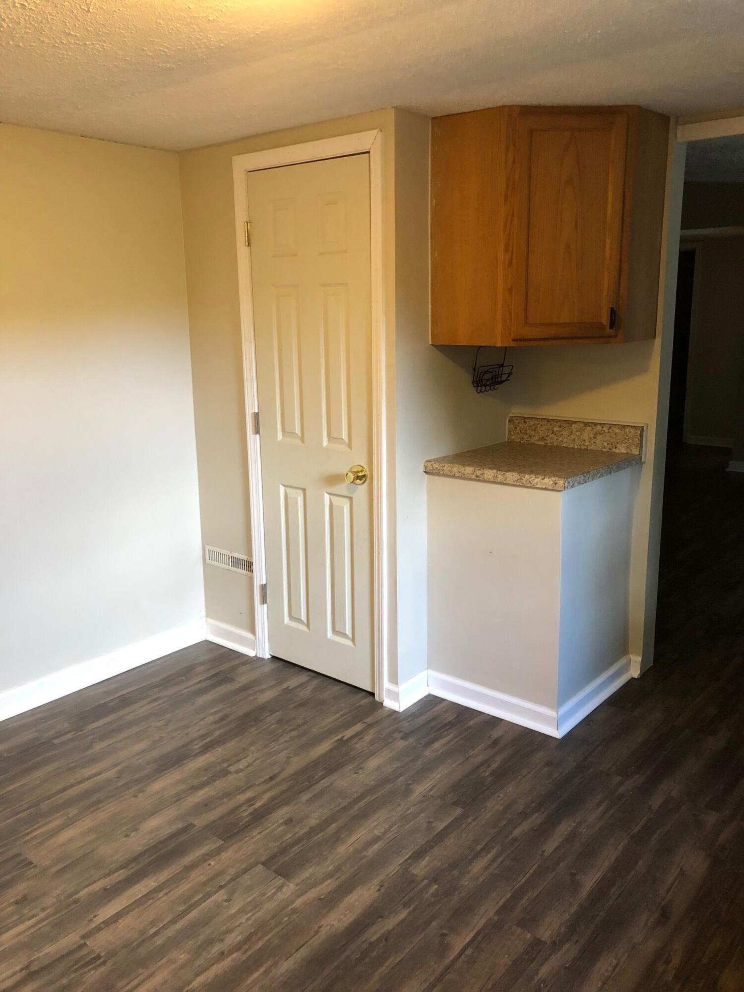 227 Ridge Road Fall Branch, TN 37656 - Photo 5 of 24 IMG_5528