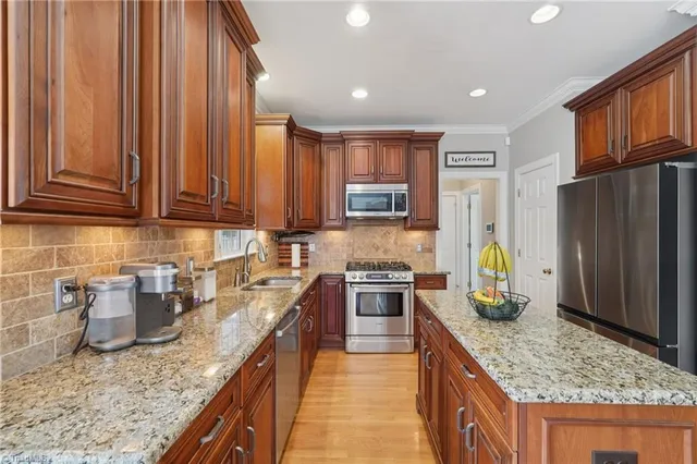 $540,000 | 7003 Pearson Run Court, Summerfield, NC 27358