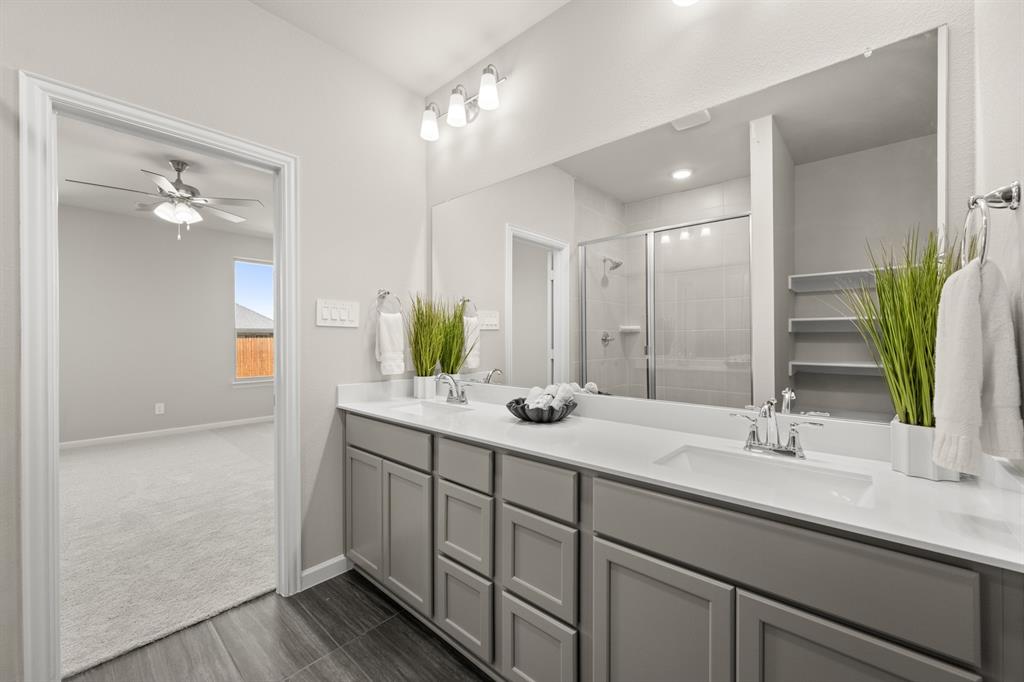 608 Godley Ranch Godley, TX 76044 - Photo 16 of 40 608 Godley Ranch- Primary Suite-5