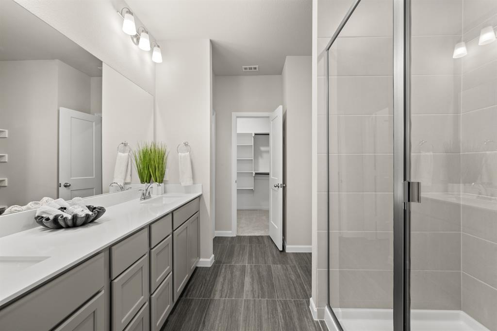 608 Godley Ranch Godley, TX 76044 - Photo 17 of 40 608 Godley Ranch- Primary Suite-3