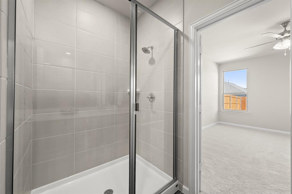 608 Godley Ranch Godley, TX 76044 - Photo 18 of 40 608 Godley Ranch- Primary Suite-6