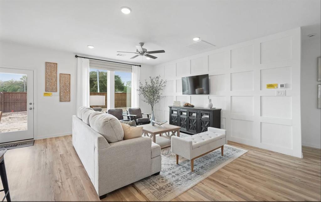 608 Godley Ranch Godley, TX 76044 - Photo 10 of 40 Copperwood Family room w furniture example