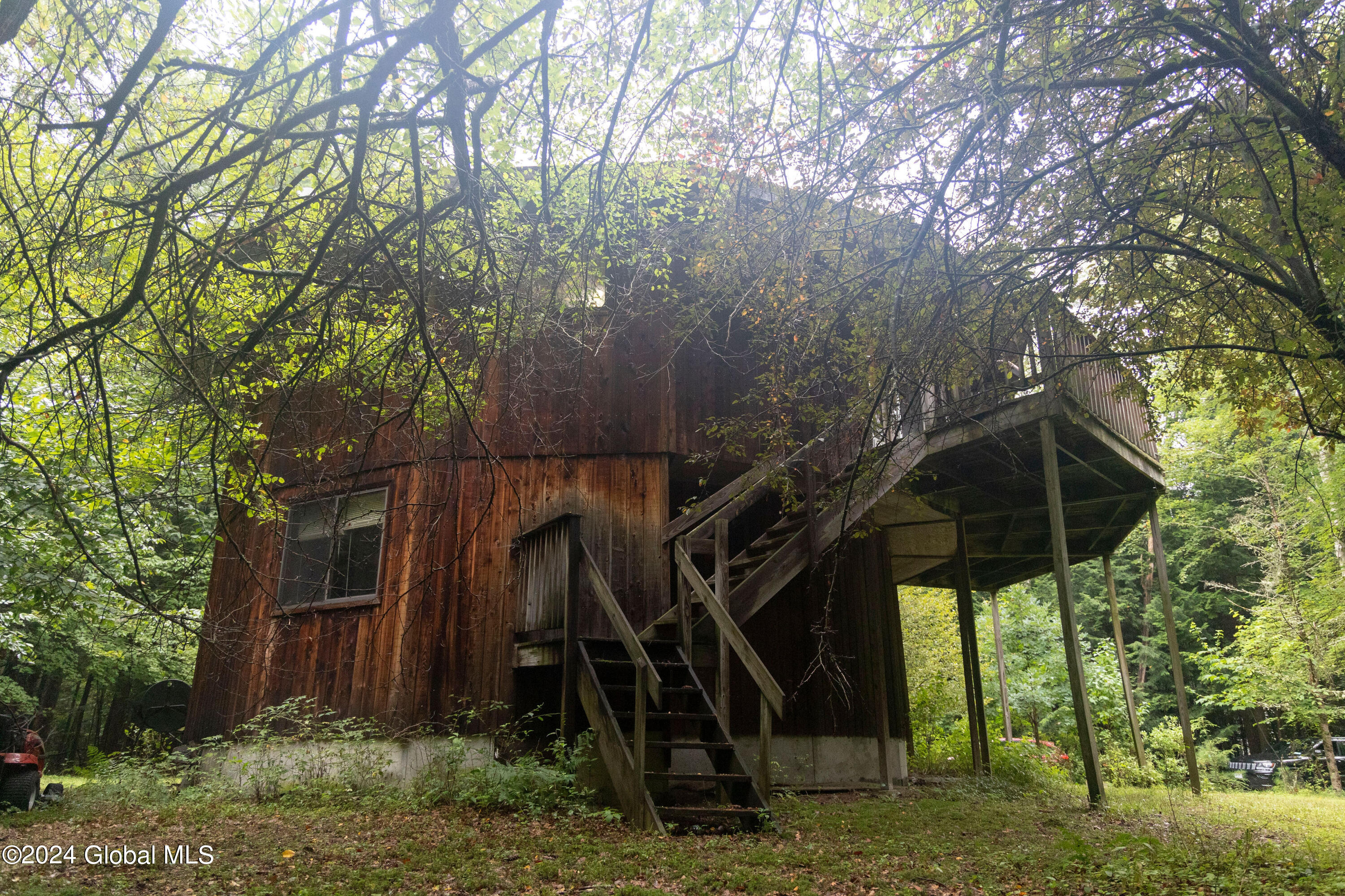 291 Harris Road Hadley, NY 12822 - Photo 2 of 27 corinth42