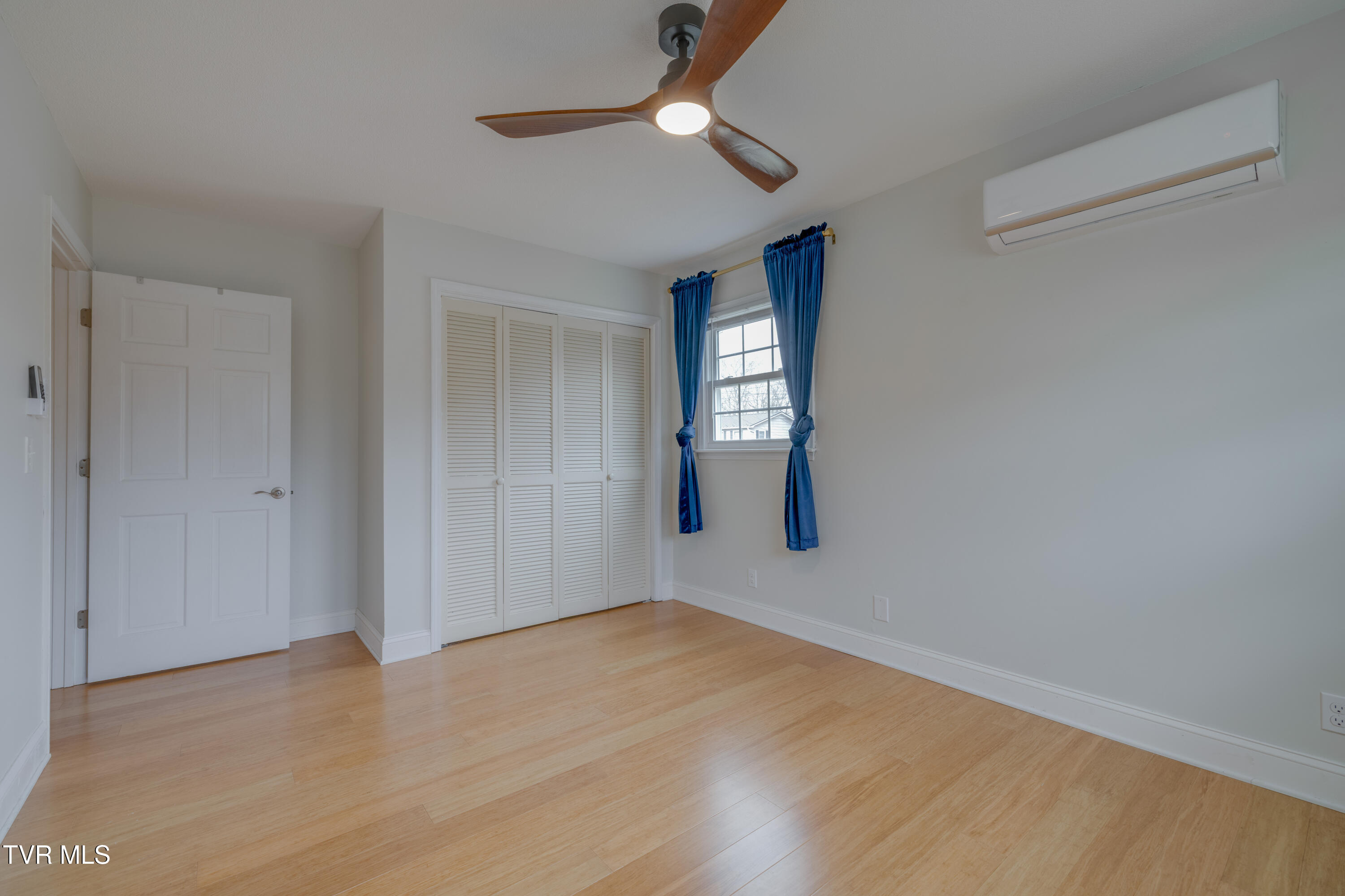 2405 Rambling Road Johnson City, TN 37604 - Photo 43 of 65 043