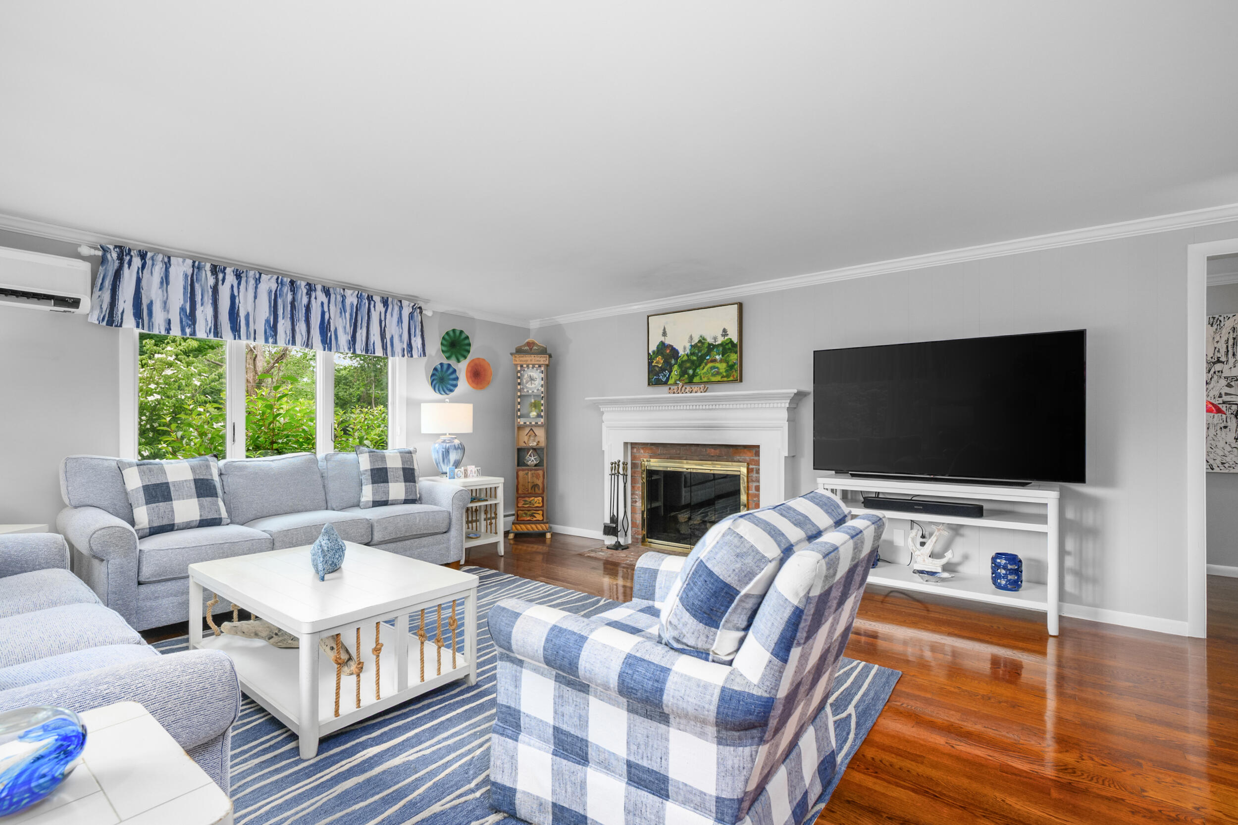 38 Grove Street Sandwich, MA 02563 - Photo 4 of 34 38 Grove - Living