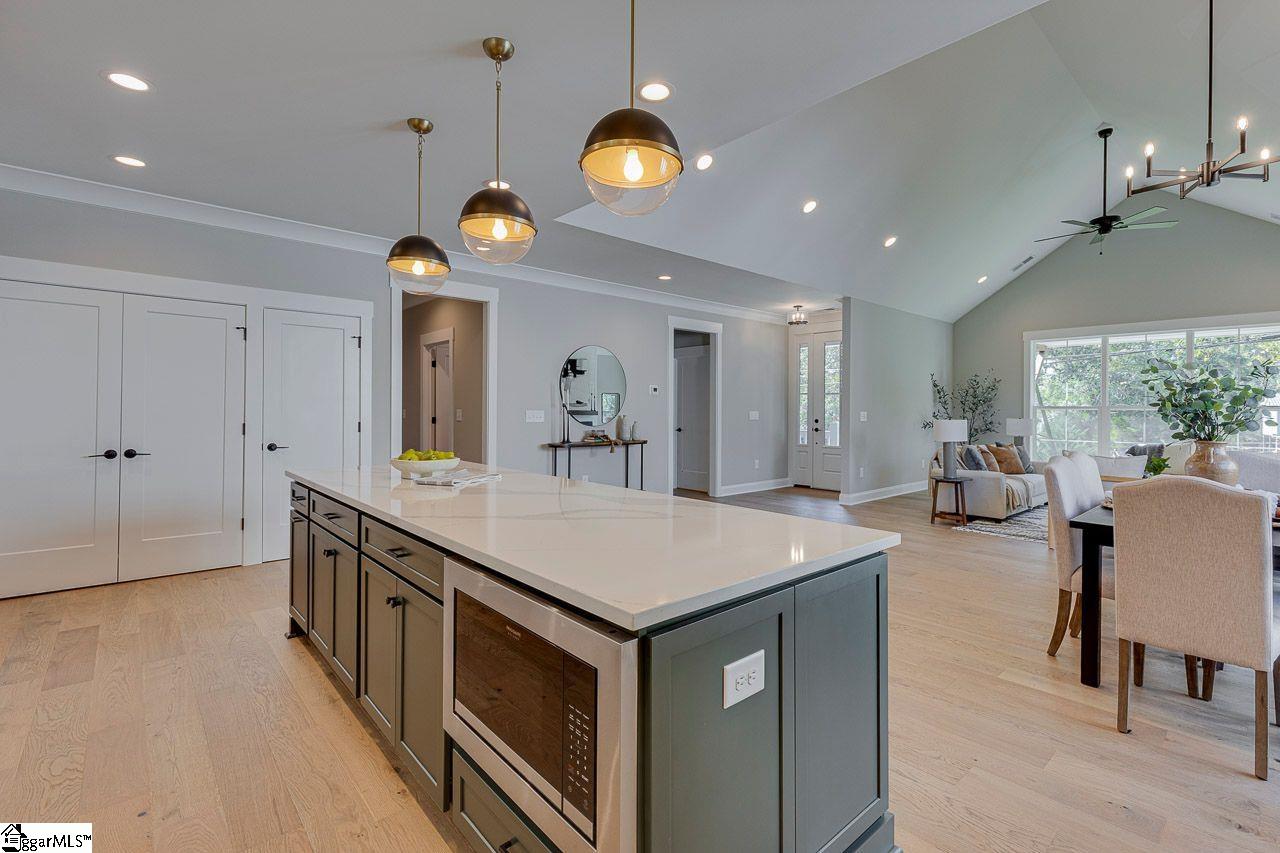 1019 Jacobs Road Greenville, SC 29605 - Photo 8 of 27 Gallery Image 8