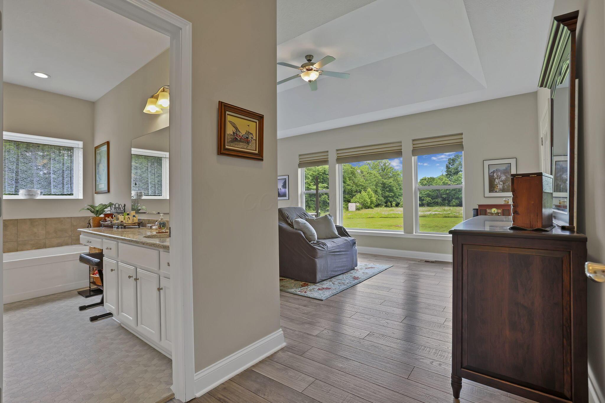 9660 Old Rainer Road Roseville, OH 43777 - Photo 37 of 71 1st floor Owner's suite