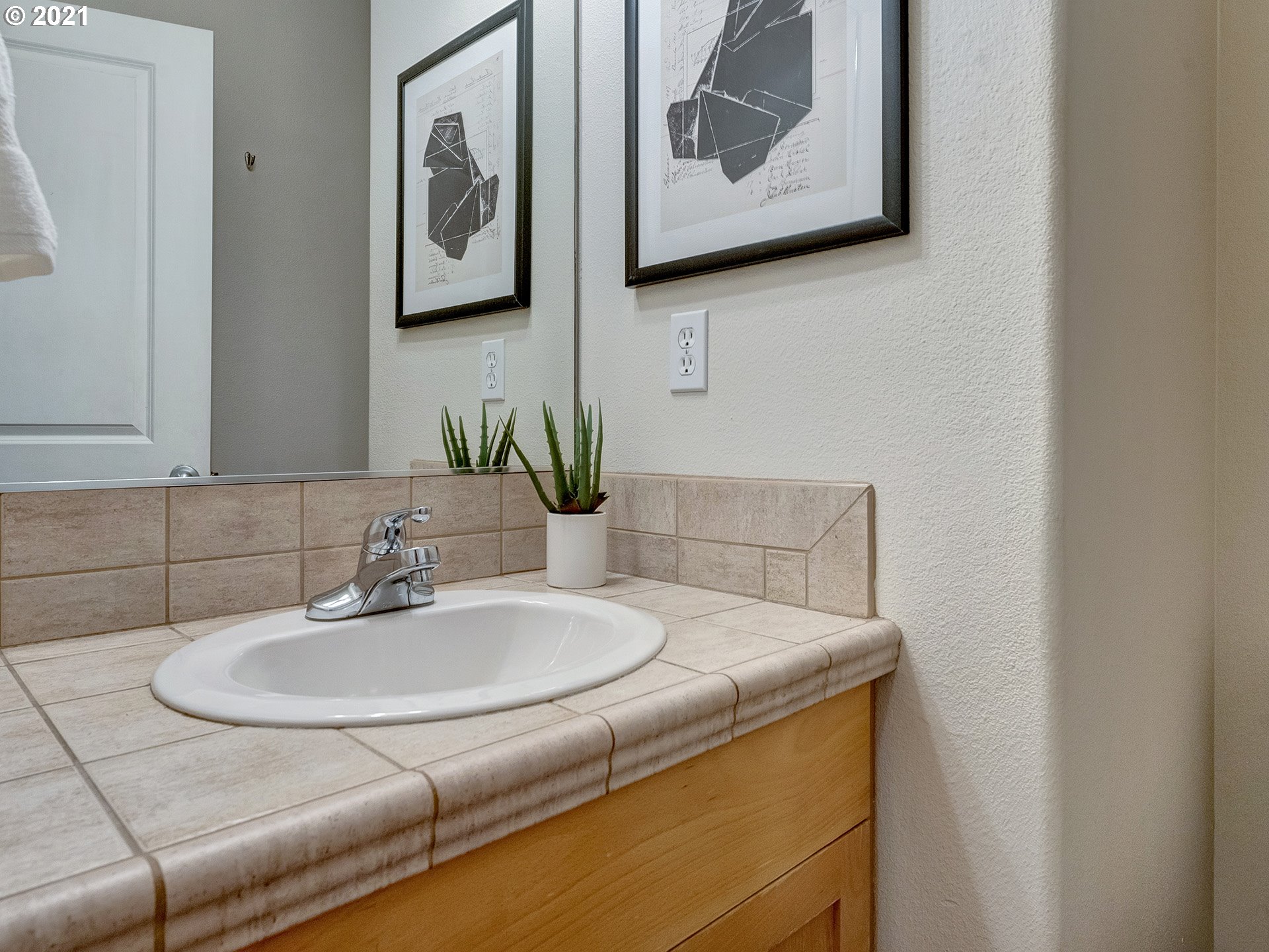 431 Northeast Cook Street Portland, OR 97212 - Photo 16 of 29 Gallery Image 16