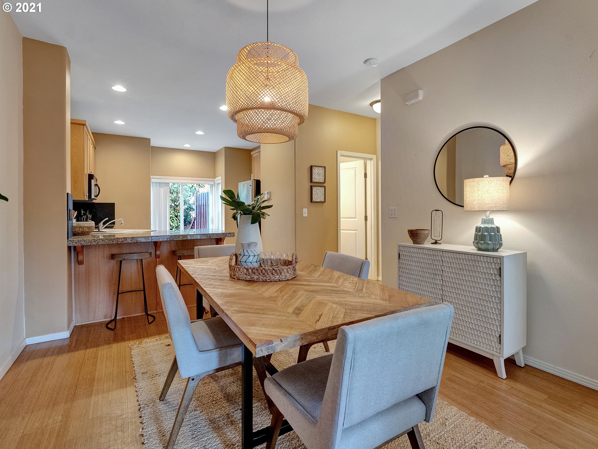 431 Northeast Cook Street Portland, OR 97212 - Photo 4 of 29 Gallery Image 4