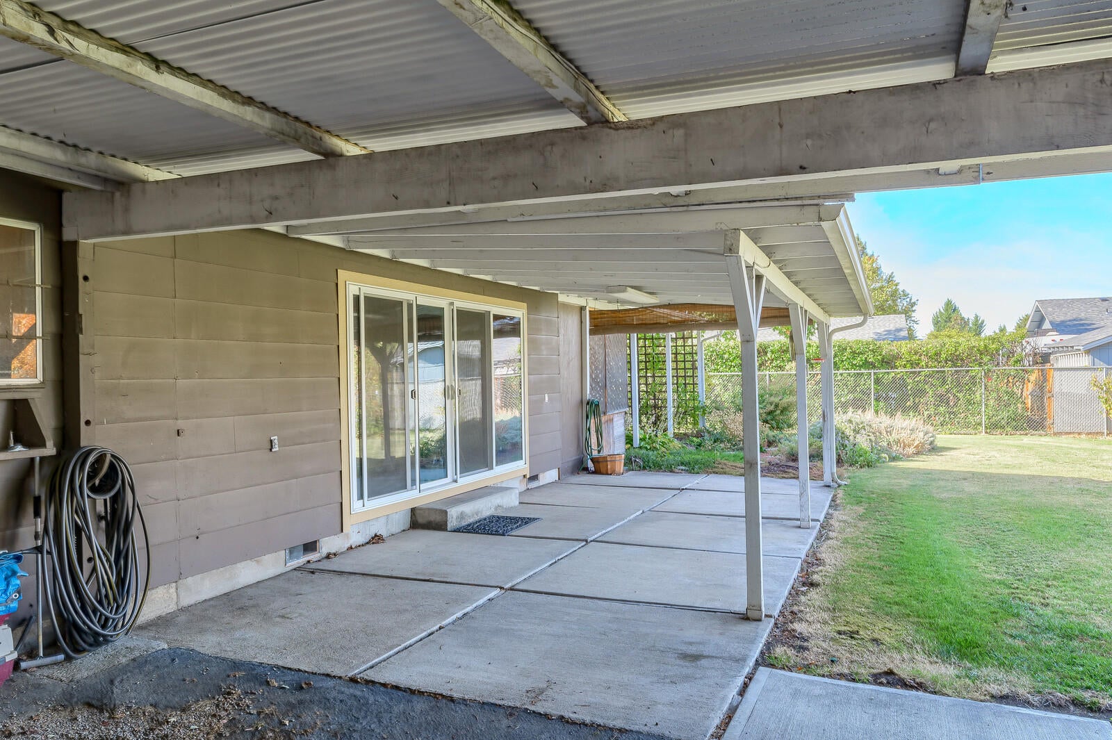 2925 Delta Waters Road Medford, OR 97504 - Photo 17 of 22 17