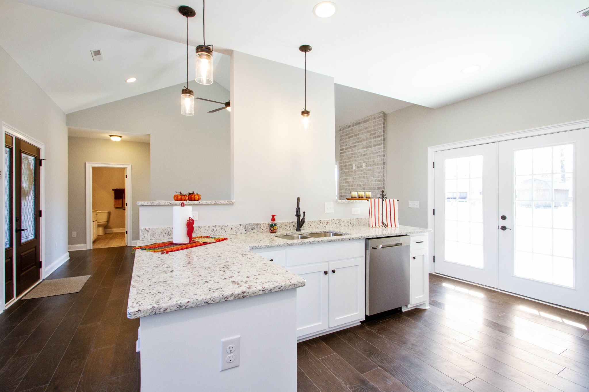 53 Hamilton Place Manchester, TN 37355 - Photo 8 of 29 Gallery Image 8