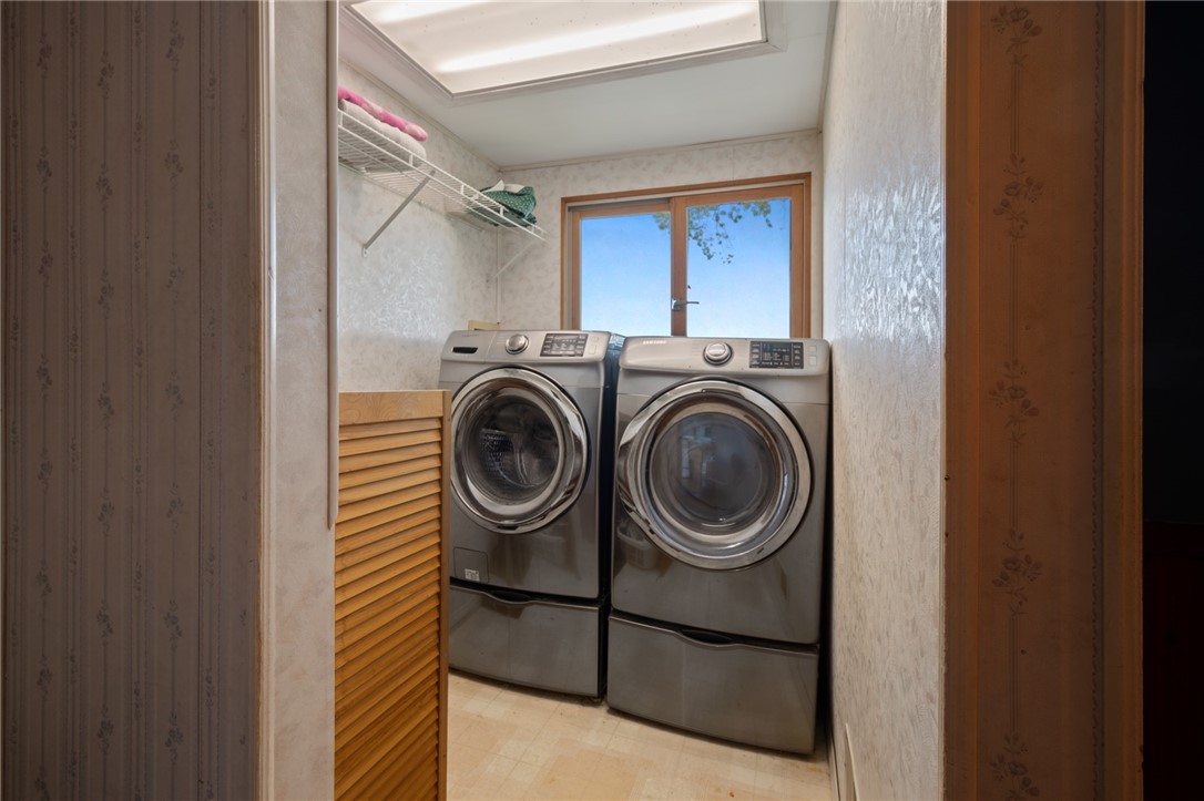 3247 Ridge Road Williamson, NY 14589 - Photo 12 of 19