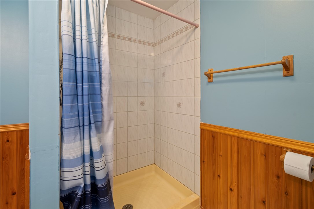 3247 Ridge Road Williamson, NY 14589 - Photo 13 of 19