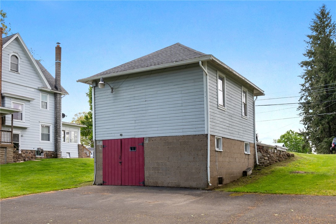 3247 Ridge Road Williamson, NY 14589 - Photo 4 of 19