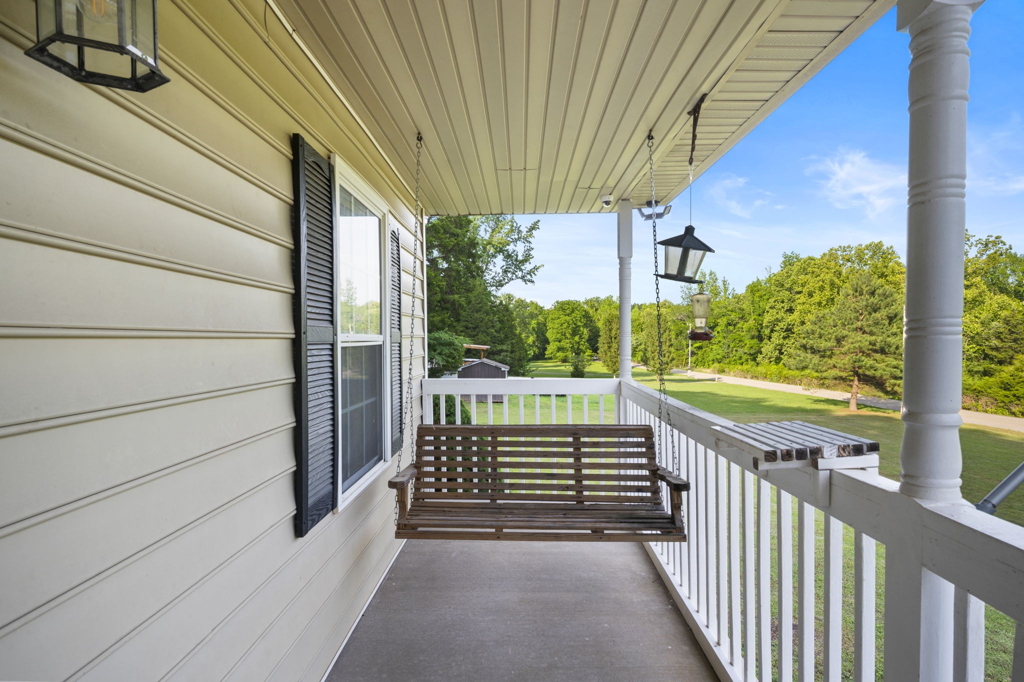 1197 Biter Road Cunningham, TN 37052 - Photo 5 of 38 a view of a porch