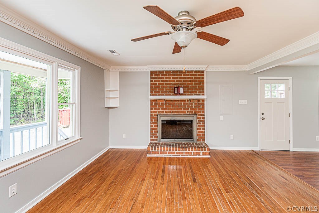 2550 Bethany Church Road Bumpass, VA 23024 - Photo 7 of 39 LIVING ROOM W/ HW FLOORS, CEILING FAN, CROWN, LARG