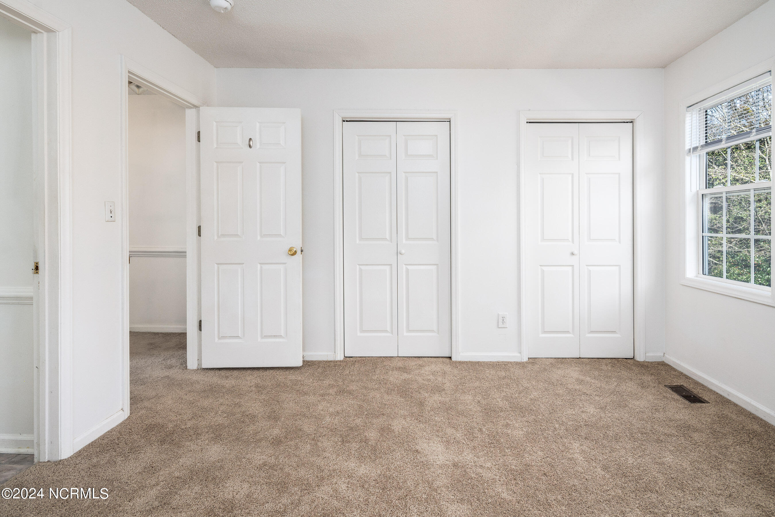 985 Spring Forest Road, Unit C6 Greenville, NC 27834 - Photo 14 of 26 20240117 MLS D_Parker 985 Spring Forest
