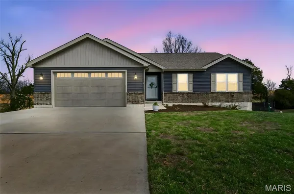 $325,000 | 547 Austin Drive, Truesdale, MO 63380