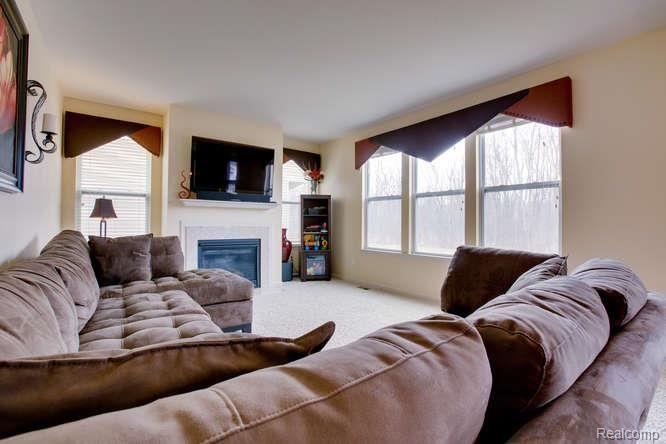 27171 Victoria Road Novi, MI 48374 - Photo 15 of 36 27171 Victoria Novi MI 48374-small-022-27171 Victoria022FULL-666x444-72dpi.jpg