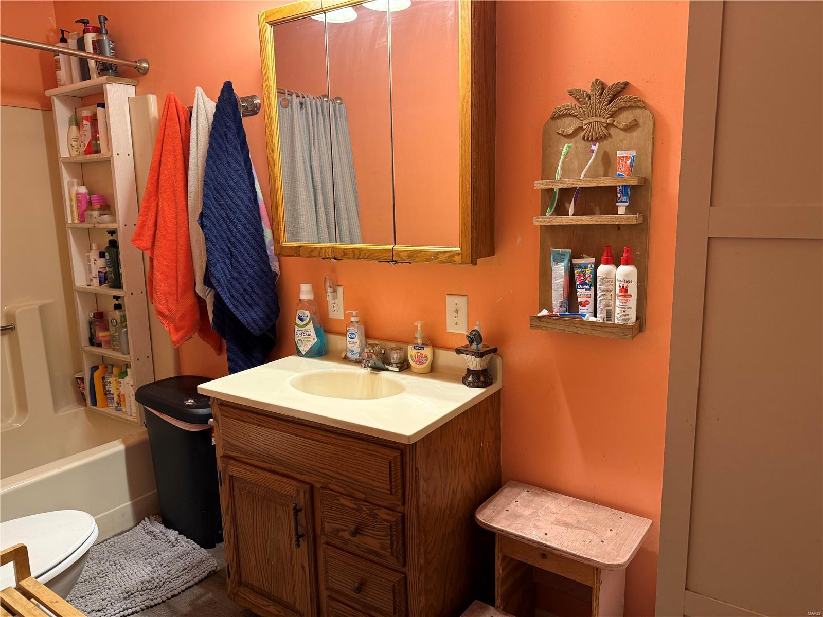 210 South 3rd Street Girard, IL 62640 - Photo 11 of 19