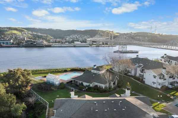 $309,900 | 1201 Glen Cove Parkway, Unit 1203, Vallejo, CA 94591