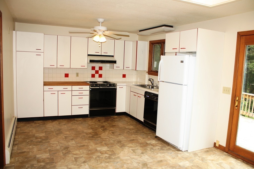186 Linseed Road Hatfield, MA 01088 - Photo 7 of 18