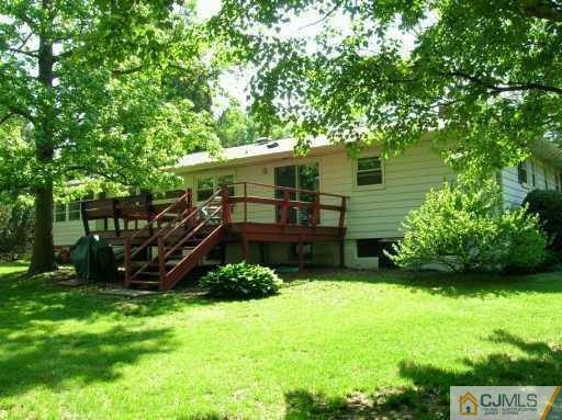 141 Dunhams Corner Road East Brunswick, NJ 08816 - Photo 5 of 8 Gallery Image 5