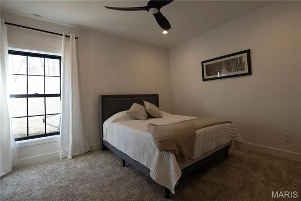 $849,900 | 437 Ridgeview Lane, Poplar Bluff, MO 63901