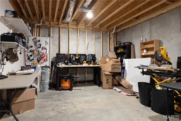 $849,900 | 437 Ridgeview Lane, Poplar Bluff, MO 63901