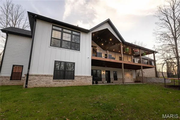 $849,900 | 437 Ridgeview Lane, Poplar Bluff, MO 63901