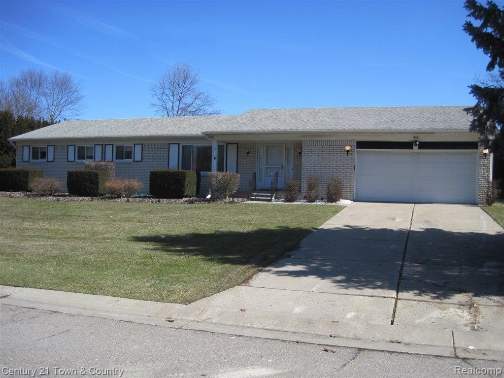 640 Ridge Road Walled Lake, MI 48390 - Photo 1 of 16 640 RIDGE RD.