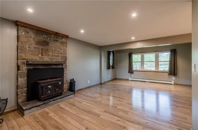 $2,250 | 3 Henley Street, Charlestown, RI 02813