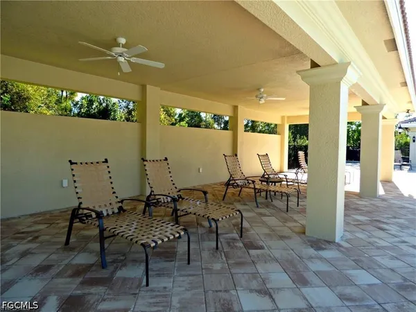 $2,300 | 3882 Tilbor Circle, Fort Myers, FL 33916