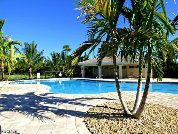 $2,300 | 3882 Tilbor Circle, Fort Myers, FL 33916