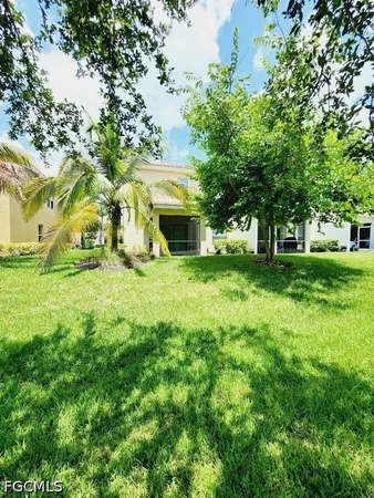 $2,300 | 3882 Tilbor Circle, Fort Myers, FL 33916
