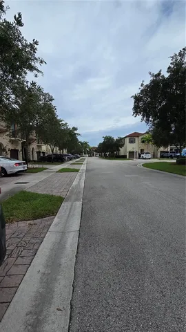 $4,350 | 10320 Northwest 70th Terrace, Unit 10320, Doral, FL 33178