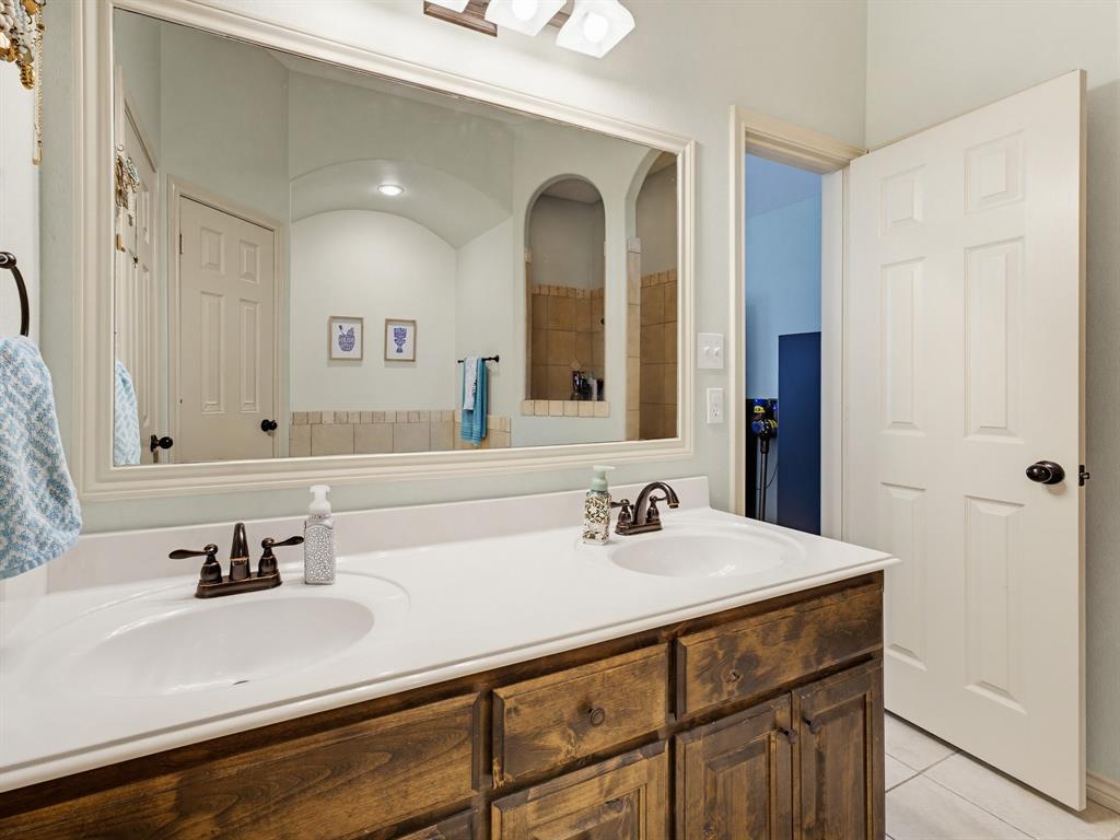 2108 Ridgewood Drive Bridgeport, TX 76426 - Photo 24 of 35