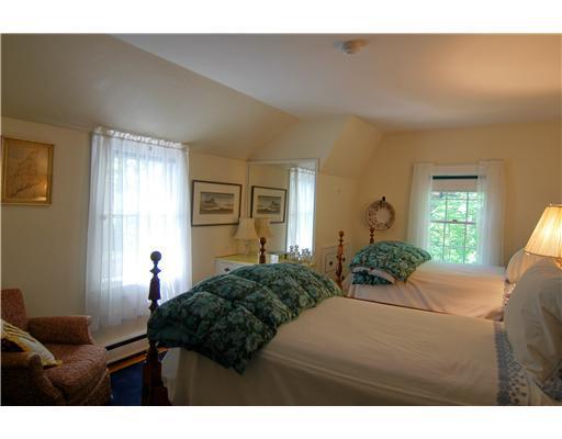 1040 Rte 135 Monmouth, ME 04259 - Photo 21 of 25 Bedroom. of guest unit