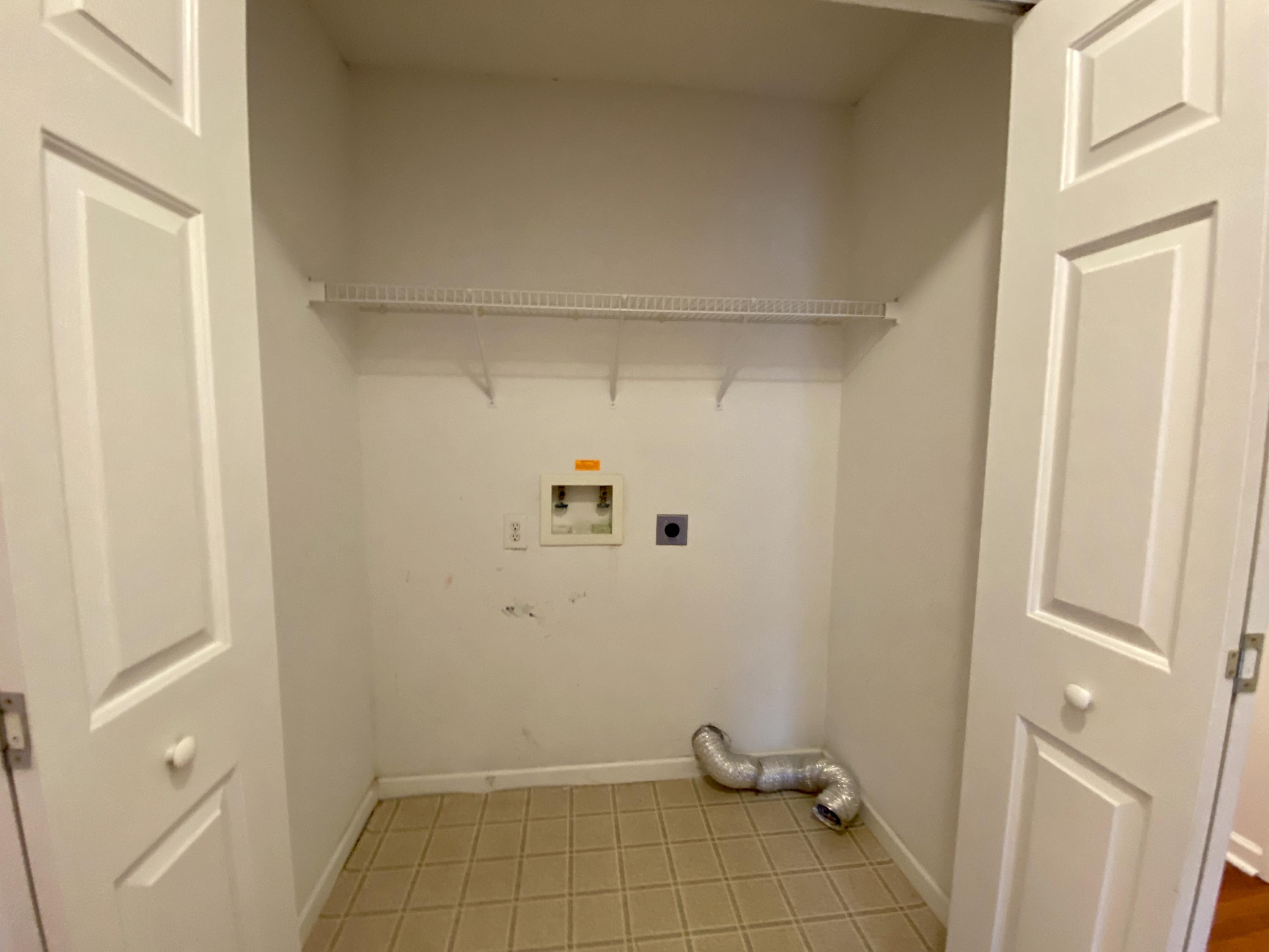 114 Mingledorff Way Springfield, GA 31329 - Photo 10 of 27 Laundry Closet
