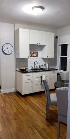 $2,600 | 654 Metropolitan Avenue, Unit 4, Boston, MA 02136