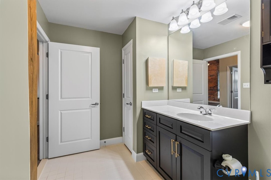251 Rocketts Way, Unit 104 Henrico, VA 23231 - Photo 36 of 41