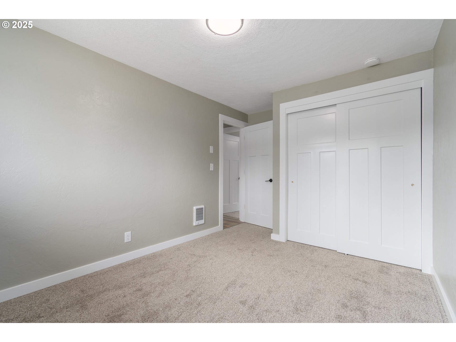 5495 J Street Springfield, OR 97478 - Photo 24 of 44