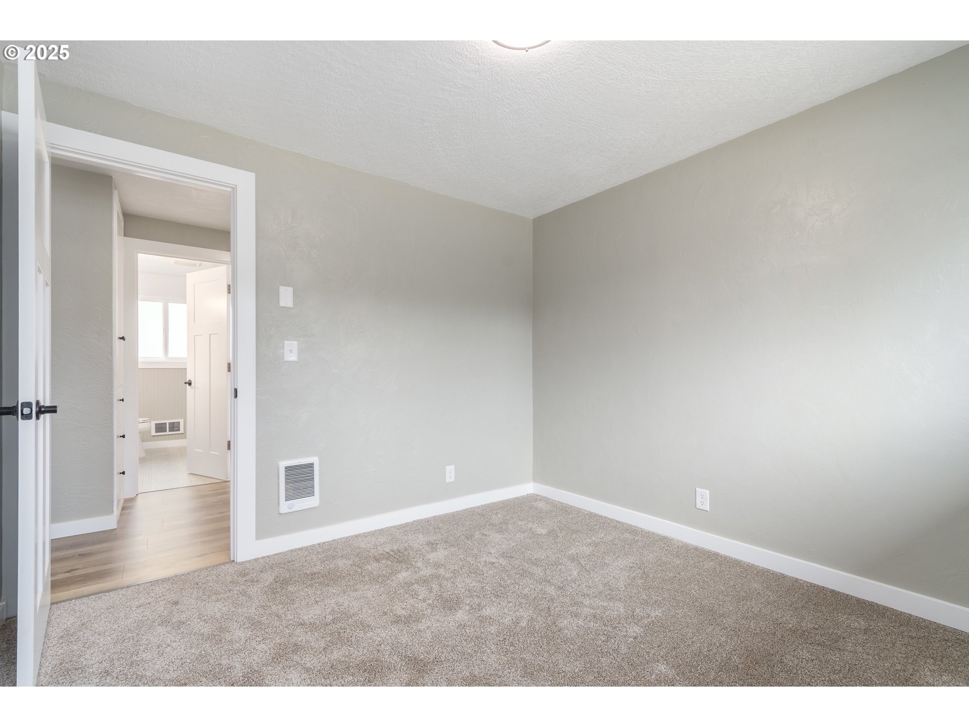 5495 J Street Springfield, OR 97478 - Photo 26 of 44