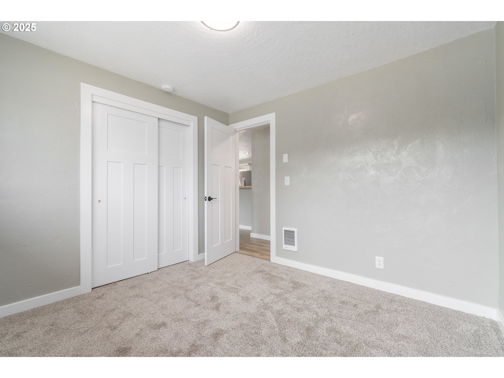 5495 J Street Springfield, OR 97478 - Photo 27 of 44