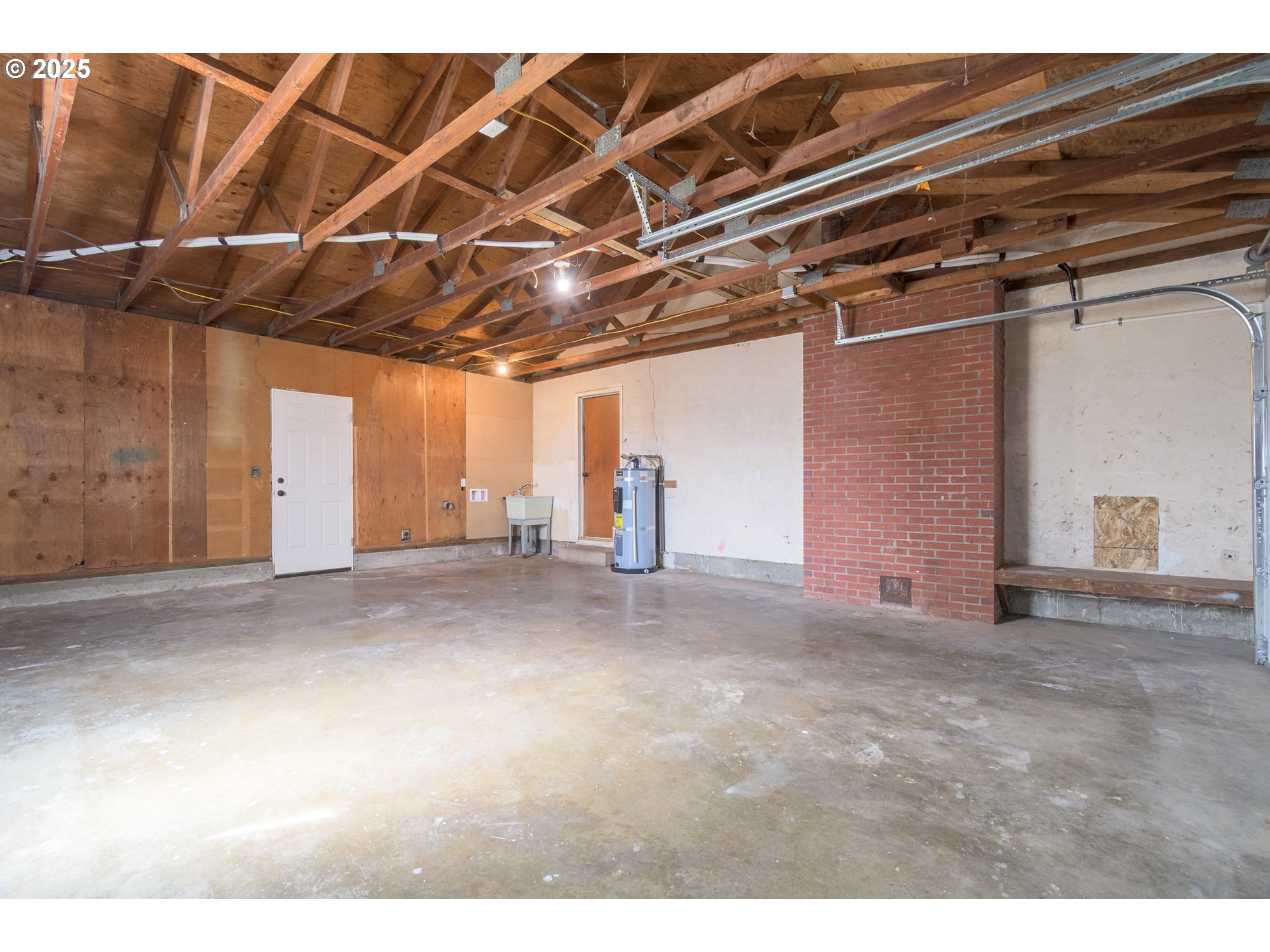 5495 J Street Springfield, OR 97478 - Photo 29 of 44