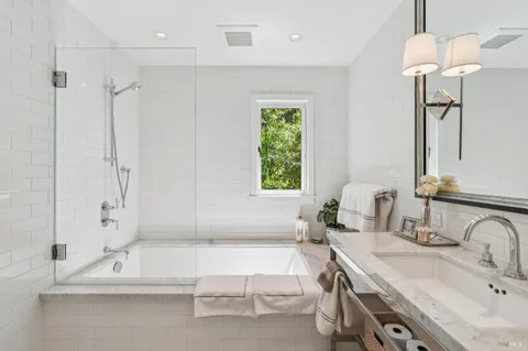 $3,895,000 | 83 Hatzic Court, Larkspur, CA 94939