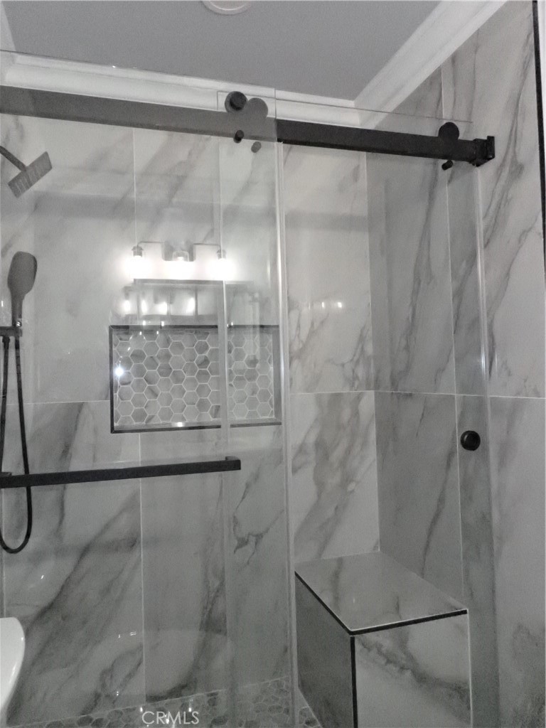 2 Farragut Irvine, CA 92620 - Photo 13 of 17