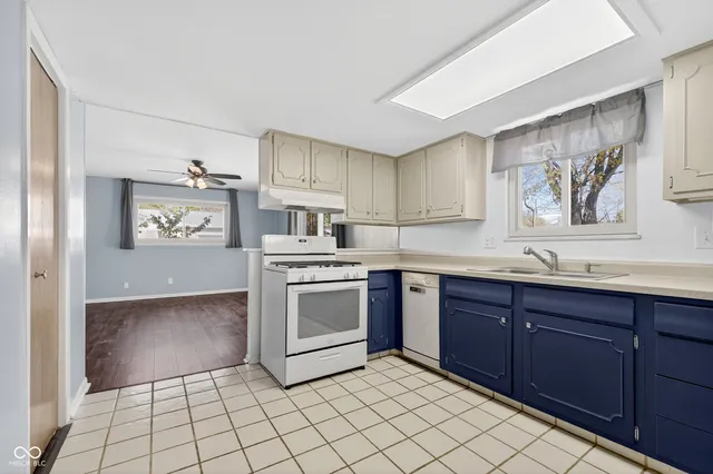 $275,000 | 8073 Wallingwood Drive, Indianapolis, IN 46256