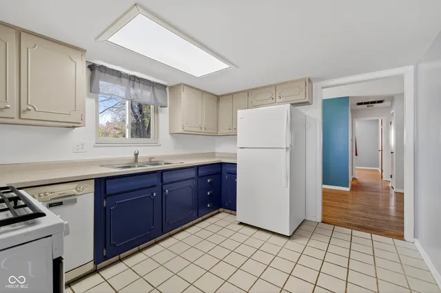 $275,000 | 8073 Wallingwood Drive, Indianapolis, IN 46256